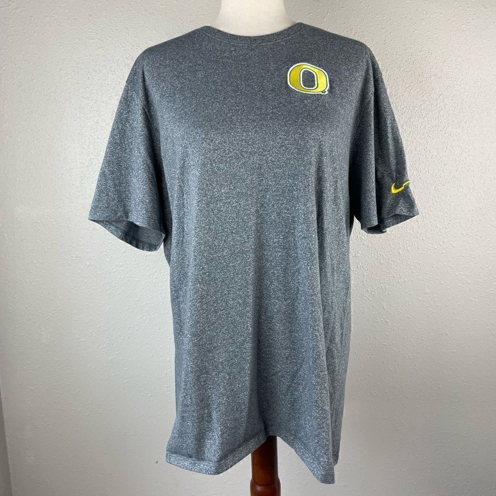 The Nike Tee Oregon Ducks T-Shirt Size XL